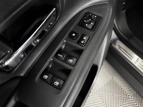 Mitsubishi Outlander III Рестайлинг 2 с пробегом 2015 года, цена 1 650 000 рублей, 189038 км, внедорожник, Автокод Объявления