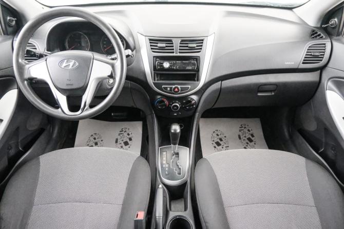 Hyundai Solaris I с пробегом 2012 года, цена 729 000 рублей, 199000 км, хэтчбек, Автокод Объявления