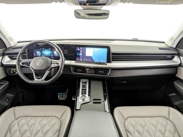 Volkswagen Tavendor I с пробегом 2023 года, цена 4 655 000 рублей, 59580 км, внедорожник, Автокод Объявления