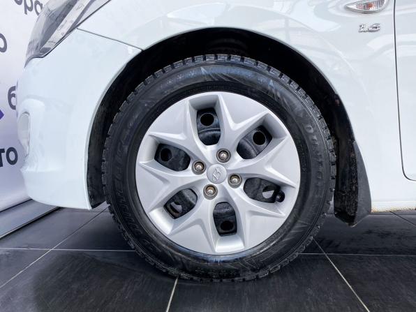 Hyundai Solaris I Рестайлинг с пробегом 2014 года, цена 1 065 000 рублей, 127939 км, седан, Автокод Объявления
