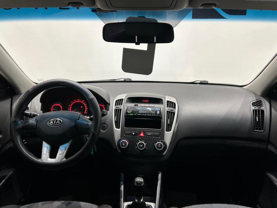 Kia Ceed I Рестайлинг Санкт-Петербург  - изображение 12