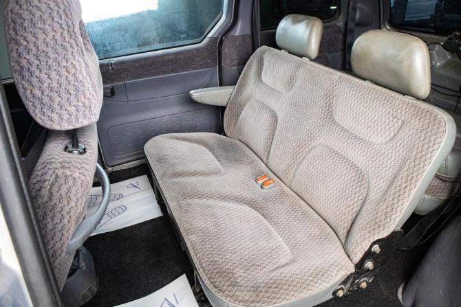 Chrysler Voyager III с пробегом 2000 года, цена 379 000 рублей, 409400 км, минивэн, Автокод Объявления