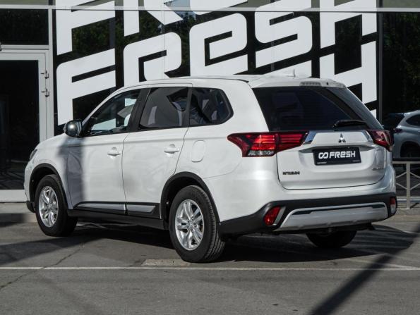 Mitsubishi Outlander III Рестайлинг 3 с пробегом 2020 года, цена 2 239 000 рублей, 115597 км, внедорожник, Автокод Объявления