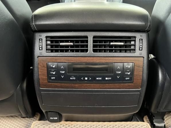 Toyota Land Cruiser 200 Series Рестайлинг 2 с пробегом 2019 года, цена 6 399 000 рублей, 180132 км, внедорожник, Автокод Объявления