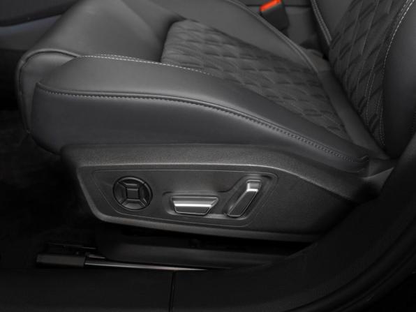 Audi A6 V (C8) Рестайлинг с пробегом 2026 года, цена 6 850 000 рублей, 612 км, седан, Автокод Объявления