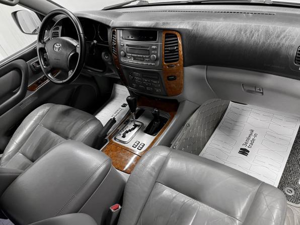 Toyota Land Cruiser 100 Series Рестайлинг 2 с пробегом 2005 года, цена 2 490 000 рублей, 351423 км, внедорожник, Автокод Объявления