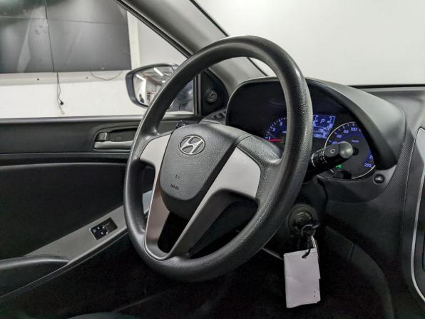 Hyundai Solaris I Рестайлинг с пробегом 2016 года, цена 850 000 рублей, 138300 км, седан, Автокод Объявления