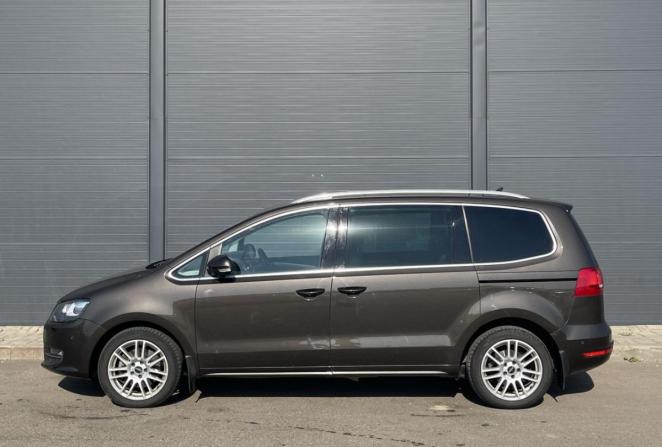 Volkswagen Sharan II с пробегом 2015 года, цена 1 130 000 рублей, 141261 км, минивэн, Автокод Объявления