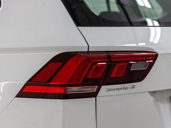 Volkswagen Tiguan II Рестайлинг с пробегом 2022 года, цена 3 048 000 рублей, 37155 км, внедорожник, Автокод Объявления