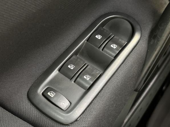 Renault Megane II Рестайлинг с пробегом 2008 года, цена 435 000 рублей, 241075 км, седан, Автокод Объявления