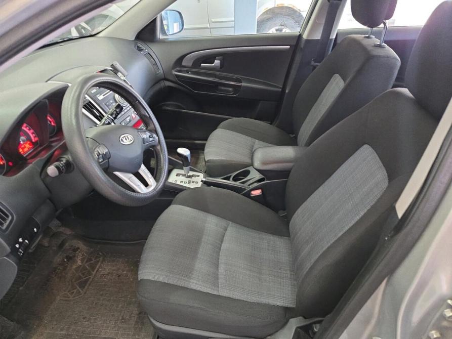 Kia Ceed I Рестайлинг Санкт-Петербург  - изображение 11