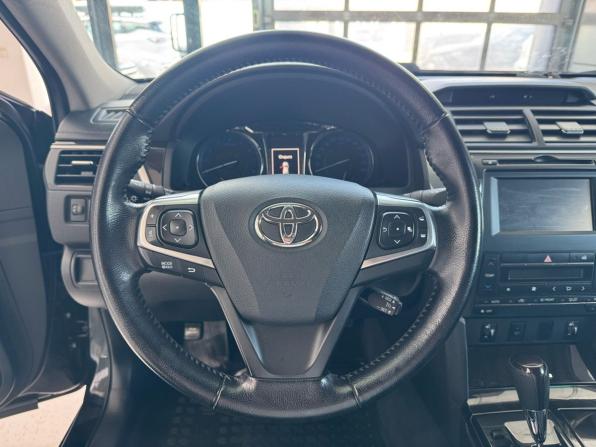 Toyota Camry VII (XV50) Рестайлинг с пробегом 2015 года, цена 2 299 000 рублей, 69699 км, седан, Автокод Объявления