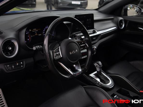 Kia Cerato IV Рестайлинг с пробегом 2022 года, цена 2 398 000 рублей, 66418 км, седан, Автокод Объявления