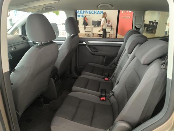 Volkswagen Touran I Рестайлинг 2 с пробегом 2012 года, цена 750 000 рублей, 260839 км, компактвэн, Автокод Объявления