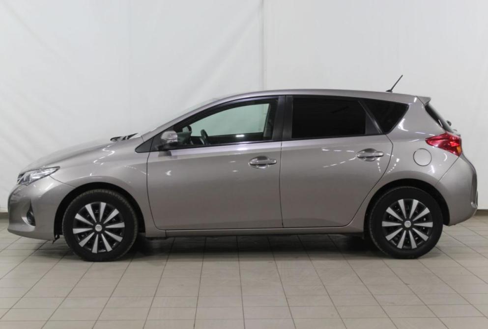 Toyota Auris II Астрахань  - изображение 12