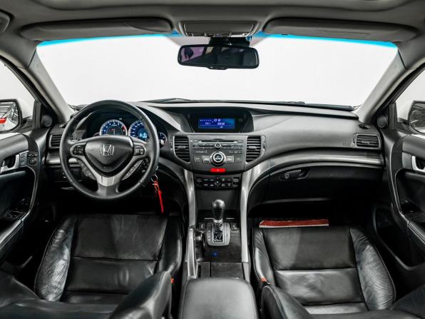 Honda Accord VIII Рестайлинг с пробегом 2011 года, цена 1 550 000 рублей, 251344 км, седан, Автокод Объявления