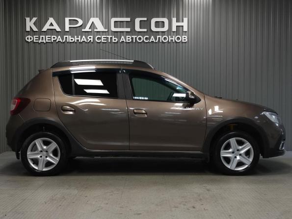 Renault Sandero II Рестайлинг с пробегом 2019 года, цена 835 000 рублей, 89552 км, хэтчбек, Автокод Объявления