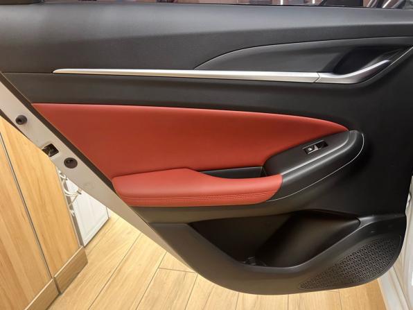 Changan Eado Plus с пробегом 2023 года, цена 1 629 000 рублей, 42000 км, седан, Автокод Объявления