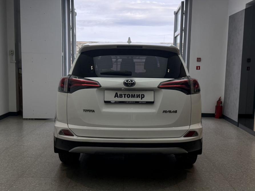 Toyota RAV4 IV (XA40) Рестайлинг Новосибирск  - изображение 3