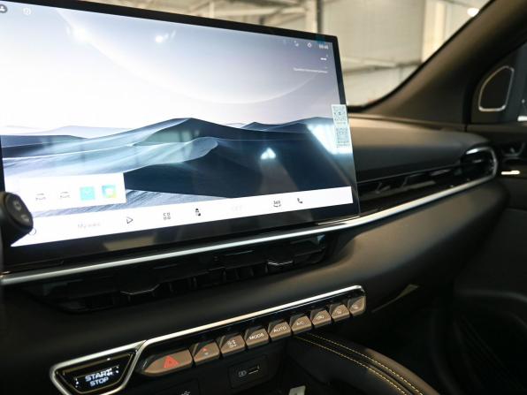 Geely Coolray I Рестайлинг с пробегом 2025 года, цена 2 759 900 рублей, 35 км, внедорожник, Автокод Объявления