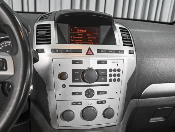 Opel Zafira B Рестайлинг с пробегом 2013 года, цена 889 000 рублей, 218894 км, компактвэн, Автокод Объявления