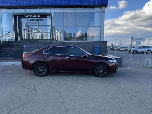 Honda Accord VIII Рестайлинг с пробегом 2011 года, цена 1 260 000 рублей, 240055 км, седан, Автокод Объявления