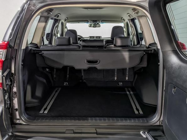 Toyota Land Cruiser Prado 150 Series Рестайлинг 1 с пробегом 2016 года, цена 3 750 000 рублей, 182190 км, внедорожник, Автокод Объявления