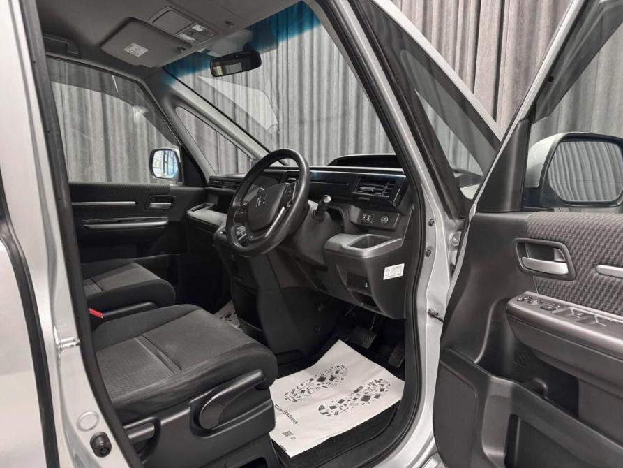 Honda Stepwgn V Красноярск  - изображение 9
