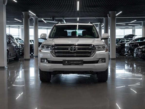 Toyota Land Cruiser 200 Series Рестайлинг 2 с пробегом 2017 года, цена 5 700 000 рублей, 112625 км, внедорожник, Автокод Объявления