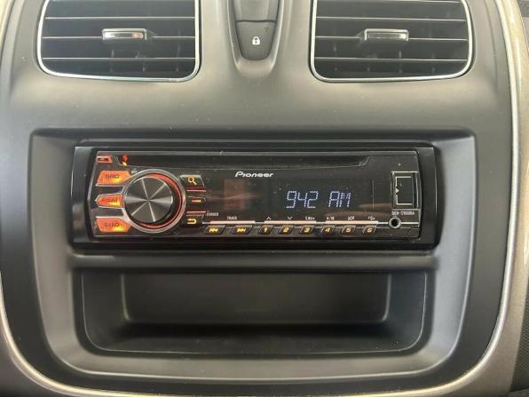 Renault Logan II с пробегом 2015 года, цена 657 200 рублей, 127346 км, седан, Автокод Объявления
