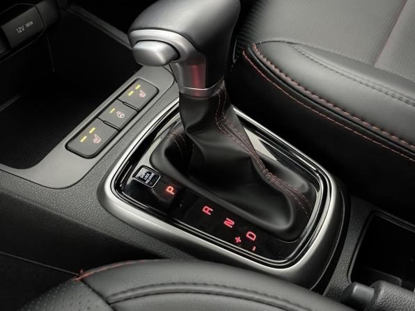 Kia Rio IV Рестайлинг с пробегом 2021 года, цена 1 957 000 рублей, 46427 км, хэтчбек, Автокод Объявления