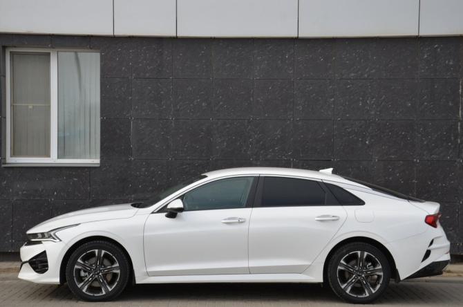 Kia K5 III с пробегом 2021 года, цена 2 918 900 рублей, 42131 км, седан, Автокод Объявления