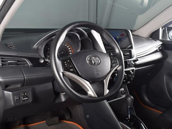 Toyota Yaris XP150 Рестайлинг с пробегом 2021 года, цена 1 794 995 рублей, 40983 км, хэтчбек, Автокод Объявления