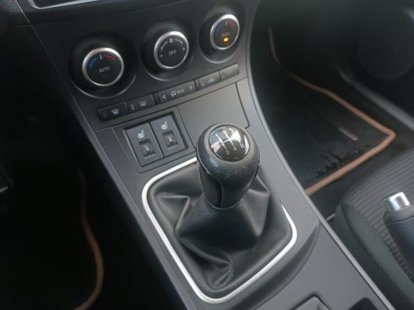 Mazda 3 II (BL) Рестайлинг с пробегом 2012 года, цена 750 000 рублей, 244200 км, седан, Автокод Объявления