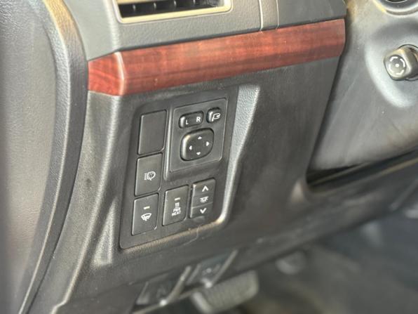 Toyota Land Cruiser Prado 150 Series Рестайлинг 1 с пробегом 2015 года, цена 3 695 000 рублей, 120916 км, внедорожник, Автокод Объявления