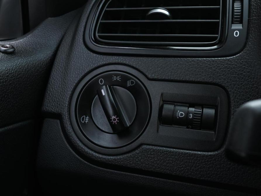 Volkswagen Polo V Рестайлинг Волгоград  - изображение 15