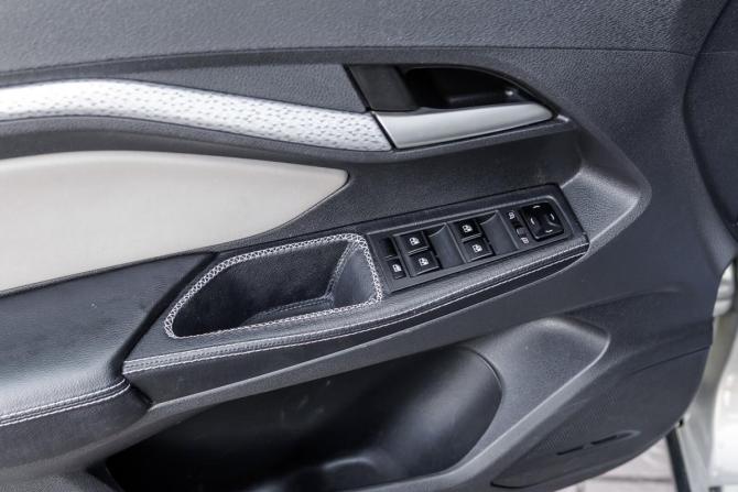 Lada (ВАЗ) Vesta I с пробегом 2018 года, цена 950 000 рублей, 142581 км, универсал, Автокод Объявления