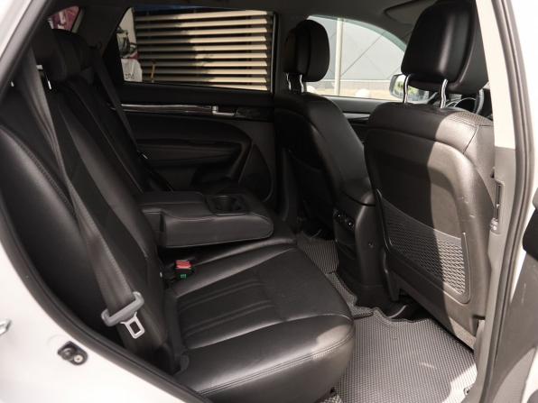 Kia Sorento II Рестайлинг с пробегом 2017 года, цена 2 578 000 рублей, 107448 км, внедорожник, Автокод Объявления