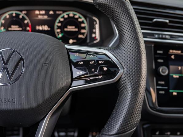Volkswagen Tiguan II Рестайлинг с пробегом 2021 года, цена 3 625 000 рублей, 139308 км, внедорожник, Автокод Объявления