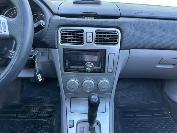 Subaru Forester II Рестайлинг с пробегом 2006 года, цена 725 000 рублей, 313966 км, внедорожник, Автокод Объявления