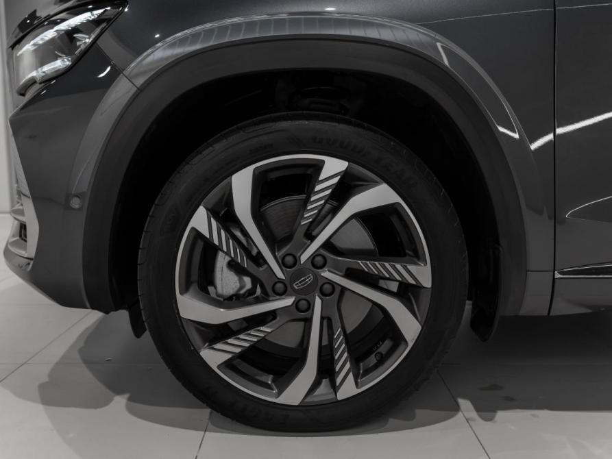 Geely Monjaro I Москва  - изображение 28