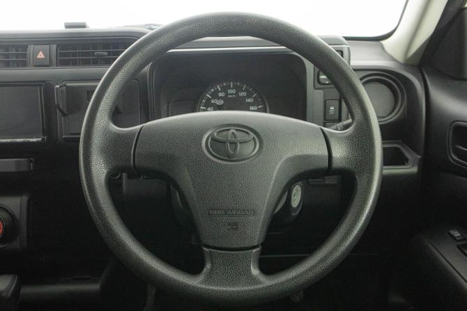 Toyota Probox I Рестайлинг с пробегом 2018 года, цена 1 079 000 рублей, 104639 км, универсал, Автокод Объявления