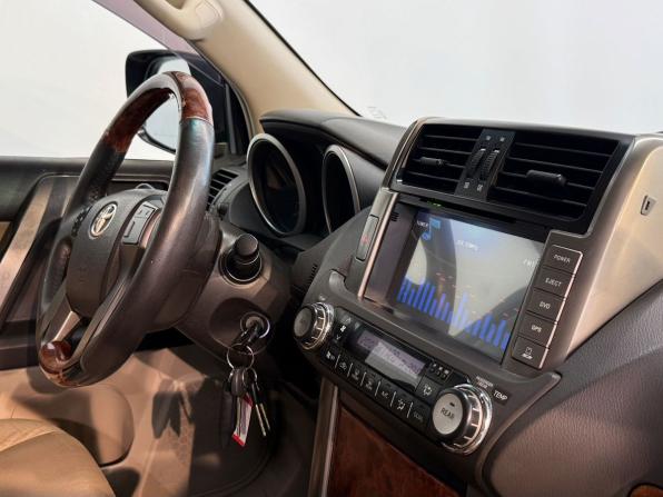 Toyota Land Cruiser Prado 150 Series с пробегом 2011 года, цена 2 800 000 рублей, 129110 км, внедорожник, Автокод Объявления