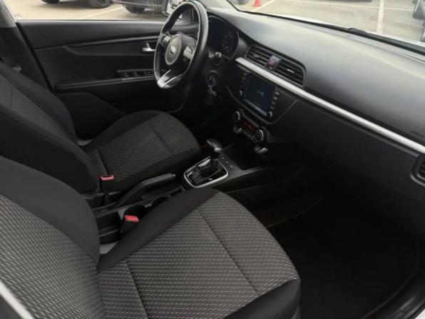 Kia Rio IV с пробегом 2018 года, цена 1 330 000 рублей, 141496 км, хэтчбек, Автокод Объявления