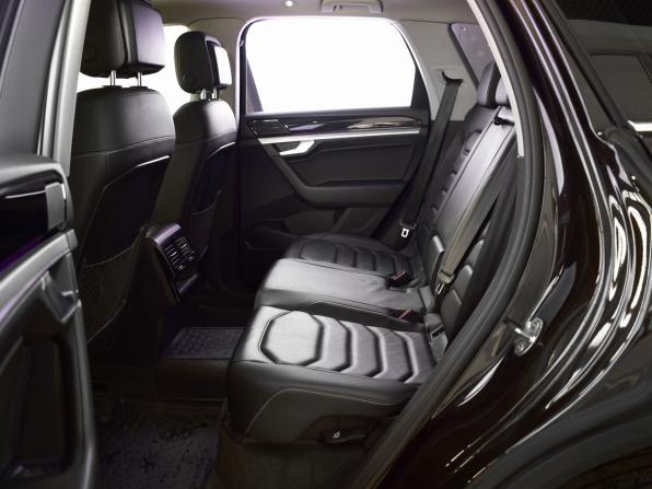 Volkswagen Touareg III с пробегом 2018 года, цена 4 799 995 рублей, 99726 км, внедорожник, Автокод Объявления