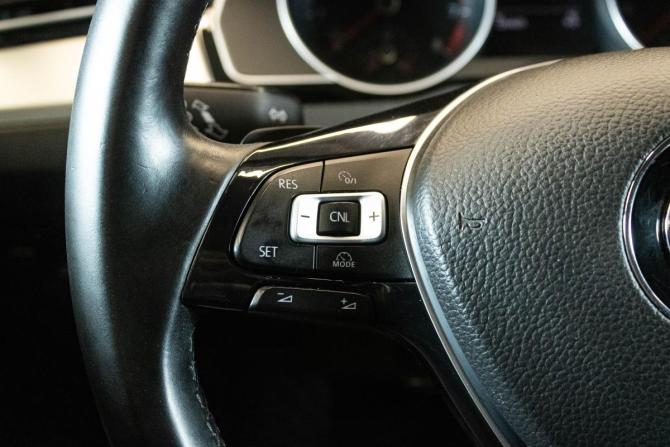 Volkswagen Passat B8 с пробегом 2015 года, цена 1 687 000 рублей, 126423 км, седан, Автокод Объявления