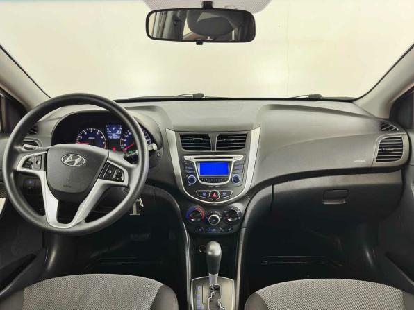 Hyundai Solaris I с пробегом 2013 года, цена 735 000 рублей, 213854 км, седан, Автокод Объявления