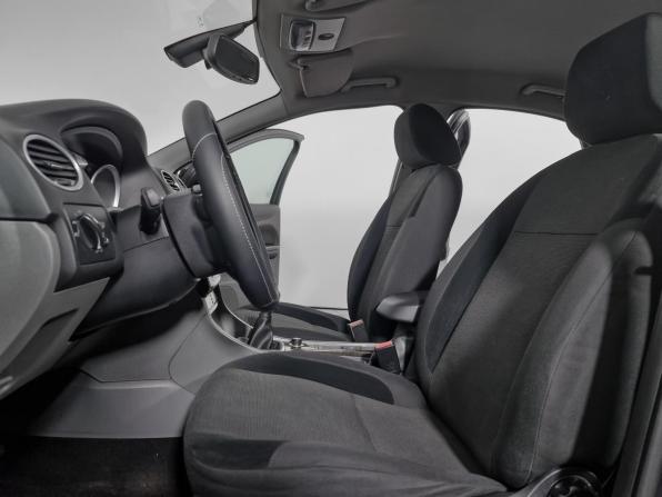 Ford Focus II Рестайлинг с пробегом 2008 года, цена 401 800 рублей, 371953 км, хэтчбек, Автокод Объявления