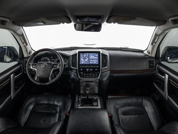 Toyota Land Cruiser 200 Series Рестайлинг 2 с пробегом 2019 года, цена 6 700 000 рублей, 264000 км, внедорожник, Автокод Объявления