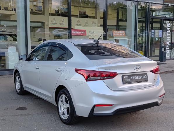 Hyundai Solaris II с пробегом 2018 года, цена 1 435 200 рублей, 65950 км, седан, Автокод Объявления